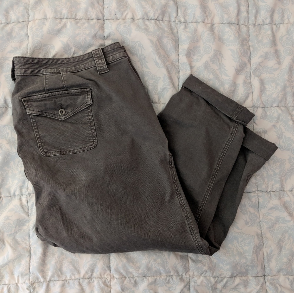 Torrid gray crop pants